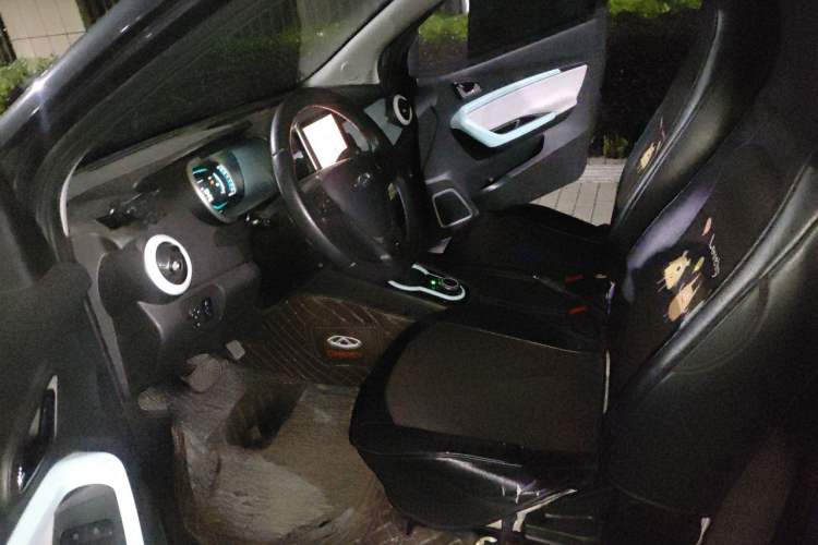 Used Chery QQ Little Ant 2021 200 000-Yuan Ant Fan Edition Talent Version NMC Battery 301 km Driver Seat