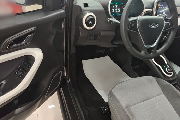 Used Chery QQ Little Ant 2021 200 000-Yuan Ant Fan Edition Energized Version Lithium Iron Phosphate 301 km Driver Seat