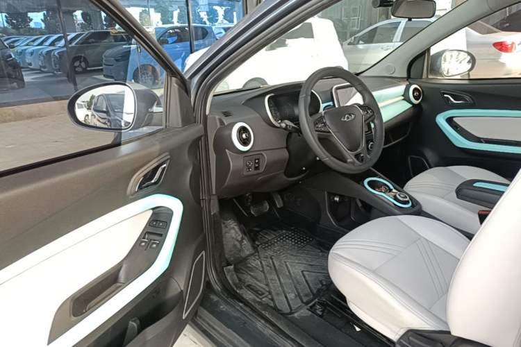 Used Chery QQ Little Ant 2021 200 000-Yuan Ant Fan Edition Talent Version NMC Battery 301 km Driver Seat