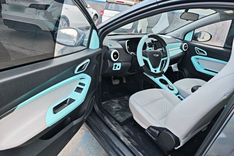 Used Chery QQ Little Ant 2021 200 000 Yuan "Ant Fan" Edition Energized Version NMC Lithium Battery 301 km Driver Seat