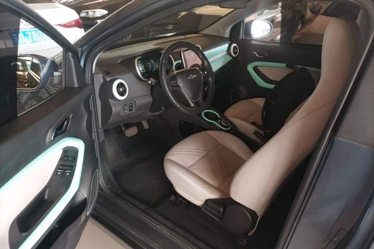 Used Chery QQ Little Ant 2021 150 000 Yuan "Ant Fan" Edition Ant Cool Version with Ternary Lithium Driver Seat