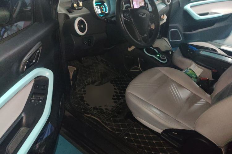 Used Chery QQ Little Ant 2021 200 000-Yuan Ant Fan Edition Oxygen Version Lithium Iron Phosphate 301 km Driver Seat