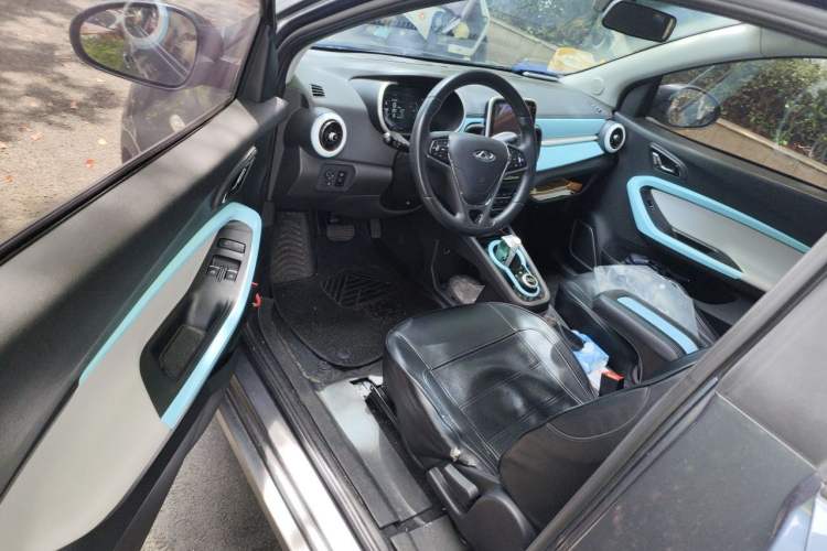 Used Chery QQ Little Ant 2021 Revised Version 150 000 Yuan Ant Fan Edition New Ant Cool Edition Lithium Iron Phosphate Driver Seat