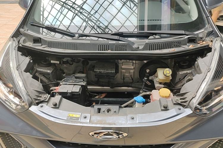 Used Chery QQ Little Ant 2021 200 000-Yuan Ant Fan Edition Talent Version Lithium Iron Phosphate 301 km Engine Bay