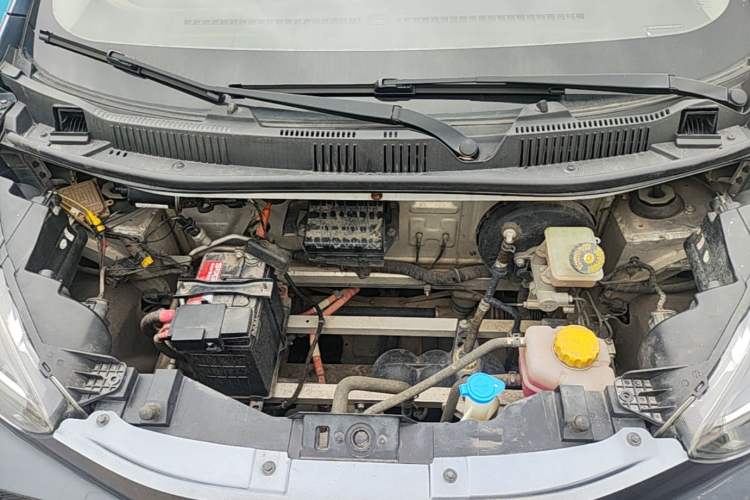 Used Chery QQ Little Ant 2021 150 000 Yuan Ant Fan Edition Ant Trend Version Lithium Iron Phosphate Engine Bay