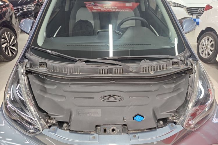 Used Chery QQ Little Ant 2021 200 000-Yuan Ant Fan Edition Energized Version Lithium Iron Phosphate 301 km Engine Bay
