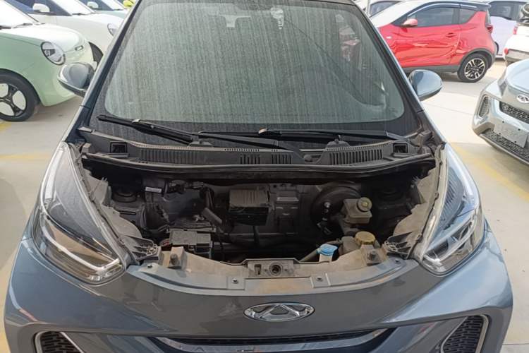 Used Chery QQ Little Ant 2021 200 000-Yuan Ant Fan Edition Talent Version NMC Battery 301 km Engine Bay