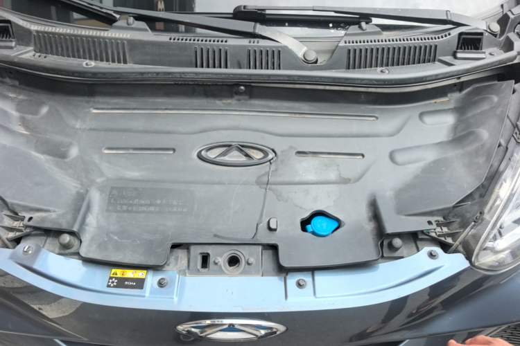 Used Chery QQ Little Ant 2021 150 000 Yuan Ant Fan Edition Queen Version Lithium Iron Phosphate Engine Bay