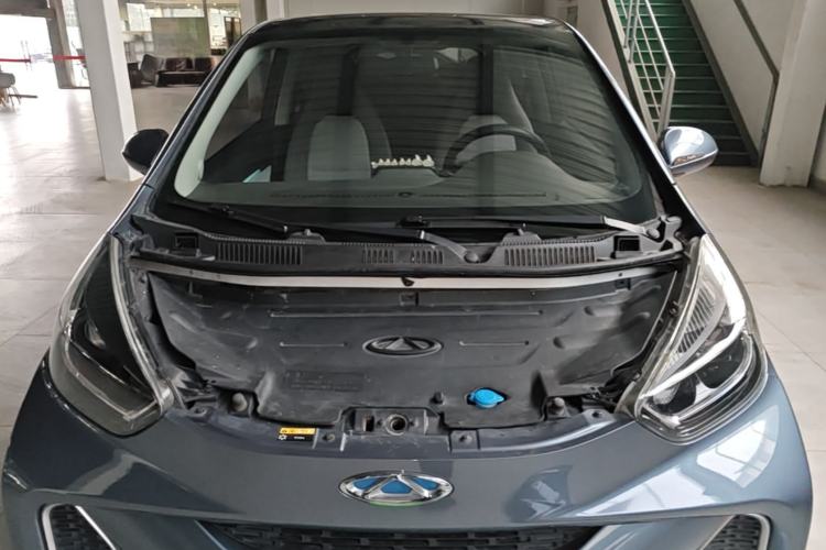 Used Chery QQ Little Ant 2021 150 000 Yuan "Ant Fan" Edition New Ant Cool Version Lithium-Ion Battery Engine Bay