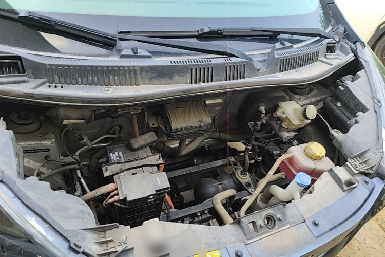 Used Chery QQ Little Ant 2021 200 000-Yuan Ant Fan Edition Talent Version NMC Battery 301 km Engine Bay