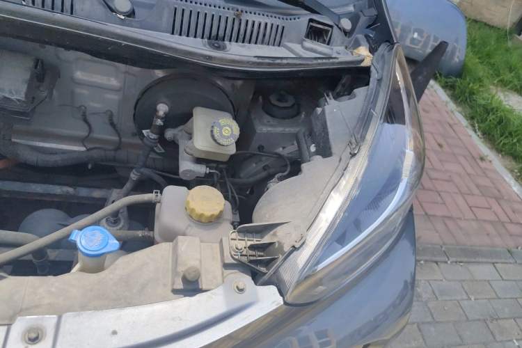 Used Chery QQ Little Ant 2021 200 000-Yuan Ant Fan Edition Talent Version NMC Battery 301 km Engine Bay Left