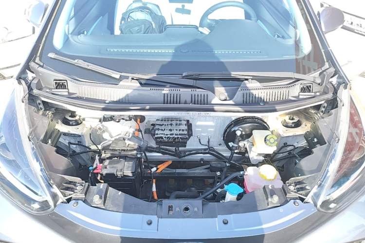Used Chery QQ Little Ant 2021 150 000 Yuan "Ant Fan" Edition New Ant Cool Version Lithium-Ion Battery Engine Bay