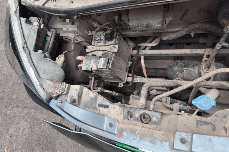 Used Chery QQ Little Ant 2021 150 000 Yuan "Ant Fan" Edition New Ant Xuan Version Lithium-NMC Battery Engine Bay Right