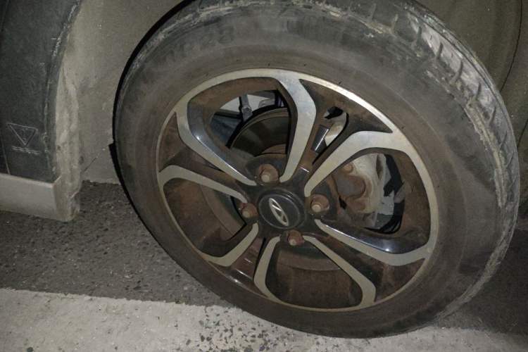Used Chery QQ Little Ant 2021 200 000-Yuan Ant Fan Edition Talent Version NMC Battery 301 km Exterior 1