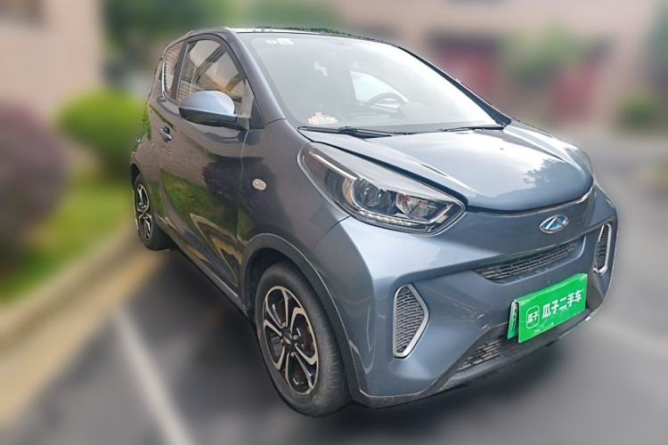 Used Chery QQ Little Ant 2021 200 000-Yuan Ant Fan Edition Talent Version NMC Battery 301 km Exterior 2