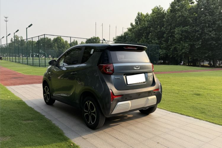 Used Chery QQ Little Ant 2021 200 000-Yuan Ant Fan Edition Talent Version NMC Battery 301 km Exterior 4