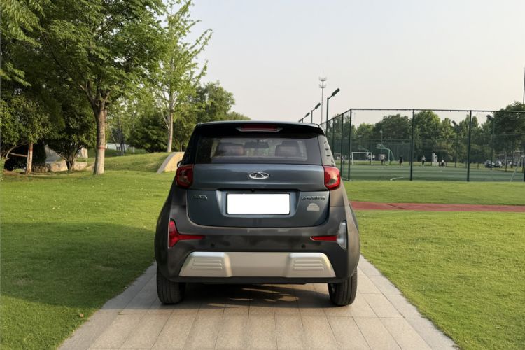 Used Chery QQ Little Ant 2021 200 000-Yuan Ant Fan Edition Talent Version NMC Battery 301 km Exterior 5
