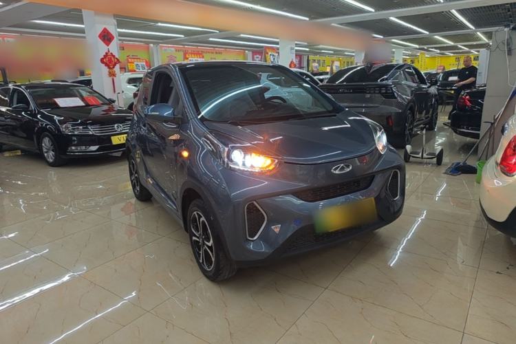 Used Chery QQ Little Ant 2021 150 000 Yuan "Ant Fan" Edition New Ant Cool Version Lithium-Ion Battery Front Right 45 Deg