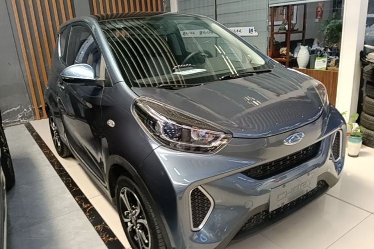 Used Chery QQ Little Ant 2021 150 000 Yuan Ant Fan Edition New Ant Cool Version Lithium Iron Phosphate Front Right 45 Deg