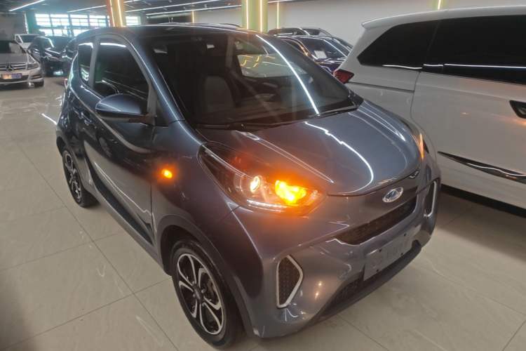 Used Chery QQ Little Ant 2021 150 000 Yuan Ant Fan Edition New Ant Cool Version Lithium Iron Phosphate Front Right 45 Deg