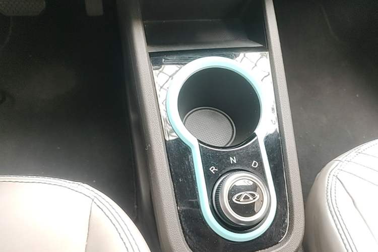 Used Chery QQ Little Ant 2021 200 000-Yuan Ant Fan Edition Talent Version Lithium Iron Phosphate 301 km Gear Lever