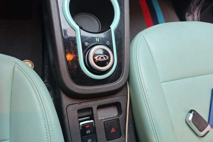 Used Chery QQ Little Ant 2021 150 000 Yuan Ant Fan Edition Ant Cool Version Lithium Iron Phosphate Gear Lever