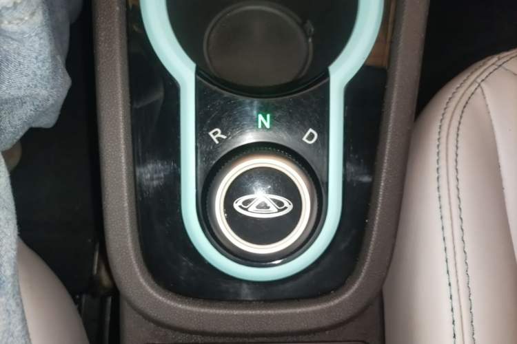 Used Chery QQ Little Ant 2021 150 000 Yuan "Ant Fan" Edition Ant Cool Version with Ternary Lithium Gear Lever