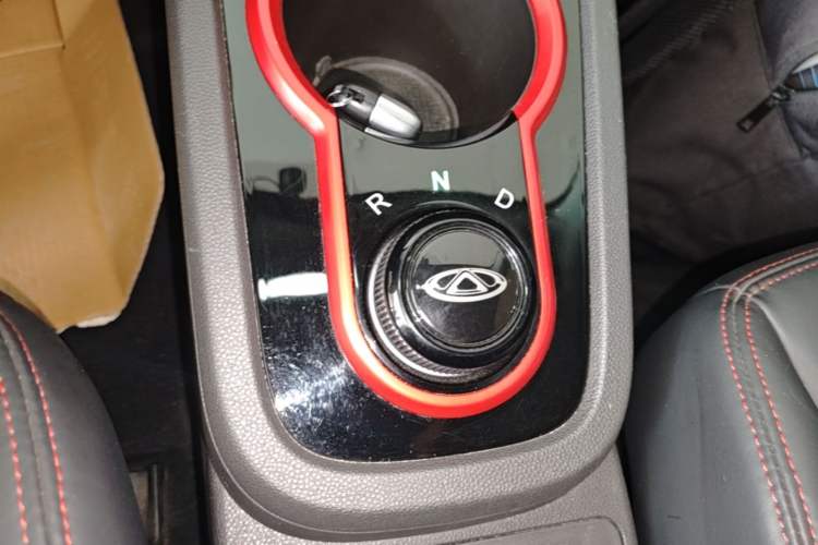 Used Chery QQ Little Ant 2021 200 000-Yuan Ant Fan Edition Oxygen Version Lithium Iron Phosphate 301 km Gear Lever