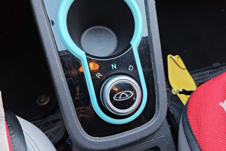 Used Chery QQ Little Ant 2021 200 000-Yuan Ant Fan Edition Oxygen Version Lithium Iron Phosphate 301 km Gear Lever