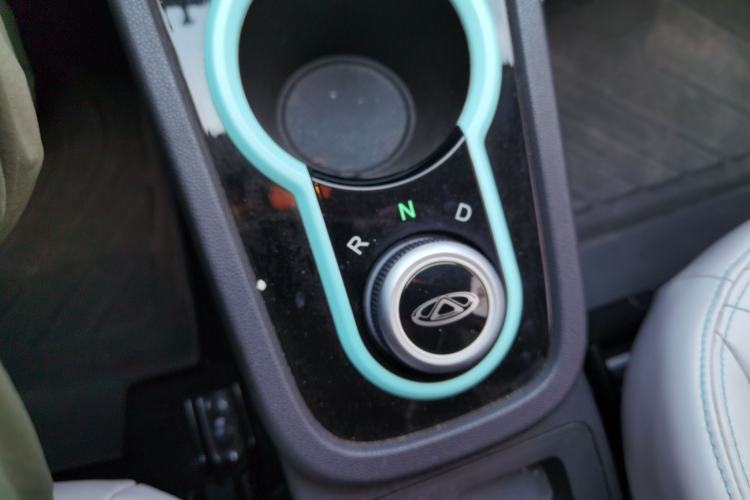 Used Chery QQ Little Ant 2021 150 000 Yuan "Ant Fan" Edition New Ant Cool Version Lithium-Ion Battery Gear Lever