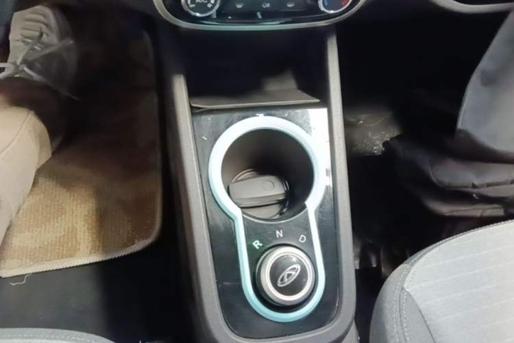 Used Chery QQ Little Ant 2021 150 000 Yuan Ant Fan Edition New Ant Cool Version Lithium Iron Phosphate Gear Lever