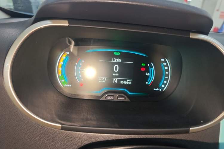 Used Chery QQ Little Ant 2021 150 000 Yuan "Ant Fan" Edition New Ant Cool Version Lithium-Ion Battery Instrument Cluster