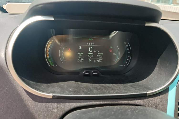 Used Chery QQ Little Ant 2021 150 000 Yuan "Ant Fan" Edition Ant Cool Version with Ternary Lithium Instrument Cluster