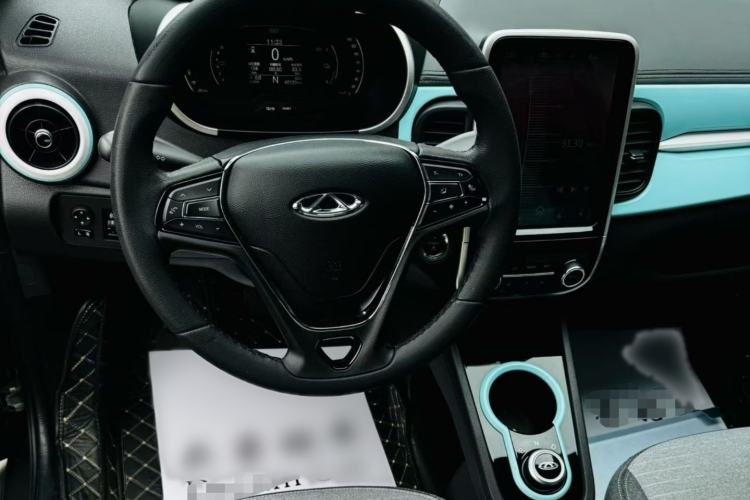 Used Chery QQ Little Ant 2021 150 000 Yuan "Ant Fan" Edition New Ant Cool Version Lithium-Ion Battery Interior 2