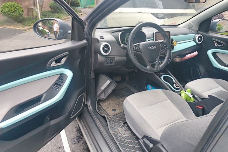 Used Chery QQ Little Ant 2021 200 000-Yuan Ant Fan Edition Talent Version NMC Battery 301 km Interior 3