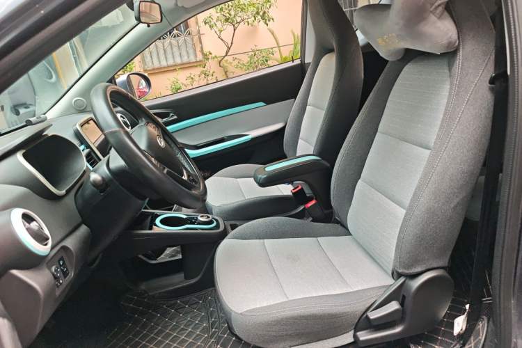 Used Chery QQ Little Ant 2021 150 000 Yuan "Ant Fan" Edition New Ant Cool Version Lithium-Ion Battery Left Front Seat