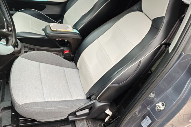 Used Chery QQ Little Ant 2021 150 000 Yuan "Ant Fan" Edition New Ant Cool Version Lithium-Ion Battery Left Front Seat