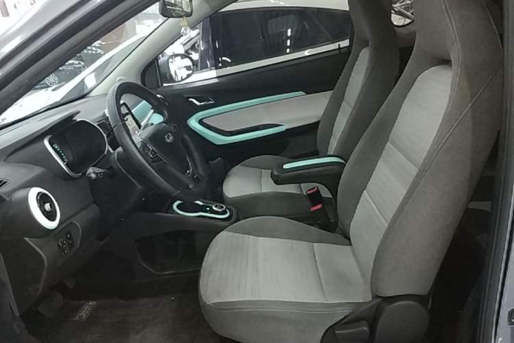 Used Chery QQ Little Ant 2021 200 000 Yuan "Ant Fan" Edition Energized Version NMC Lithium Battery 301 km Left Front Seat