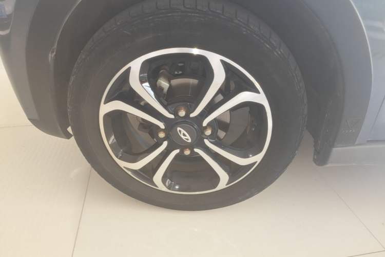 Used Chery QQ Little Ant 2021 150 000 Yuan Ant Fan Edition Ant Cool Version Lithium Iron Phosphate Left Front Wheel Hub