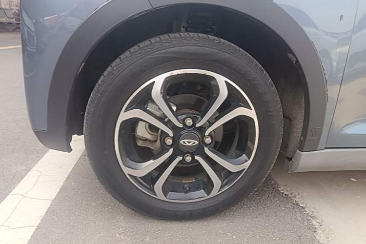 Used Chery QQ Little Ant 2021 150 000 Yuan "Ant Fan" Edition New Ant Xuan Version Lithium-NMC Battery Left Front Wheel Hub