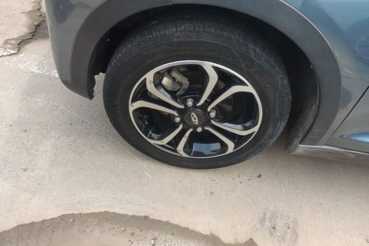 Used Chery QQ Little Ant 2021 150 000 Yuan Ant Fan Edition Ant Stylish Version Lithium Iron Phosphate Left Front Wheel Hub