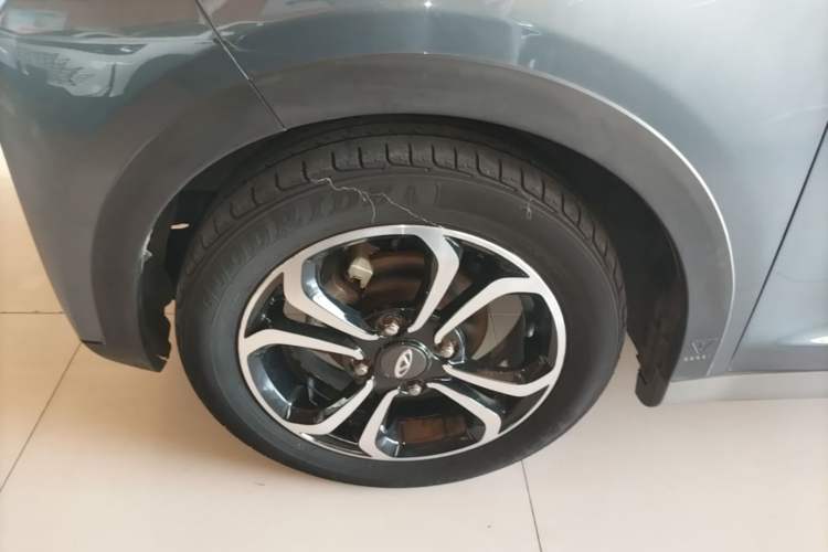 Used Chery QQ Little Ant 2021 150 000 Yuan "Ant Fan" Edition Ant Cool Version with Ternary Lithium Left Front Wheel Hub