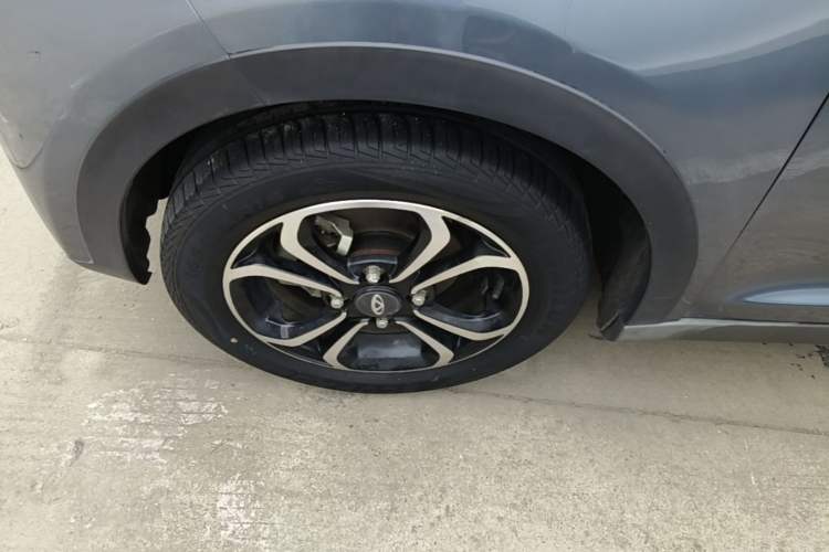 Used Chery QQ Little Ant 2021 150 000 Yuan "Ant Fan" Edition New Ant Xuan Version Lithium-NMC Battery Left Front Wheel Hub
