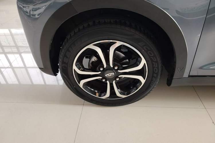 Used Chery QQ Little Ant 2021 150 000 Yuan Ant Fan Edition Ant Cool Version Lithium Iron Phosphate Left Front Wheel Hub