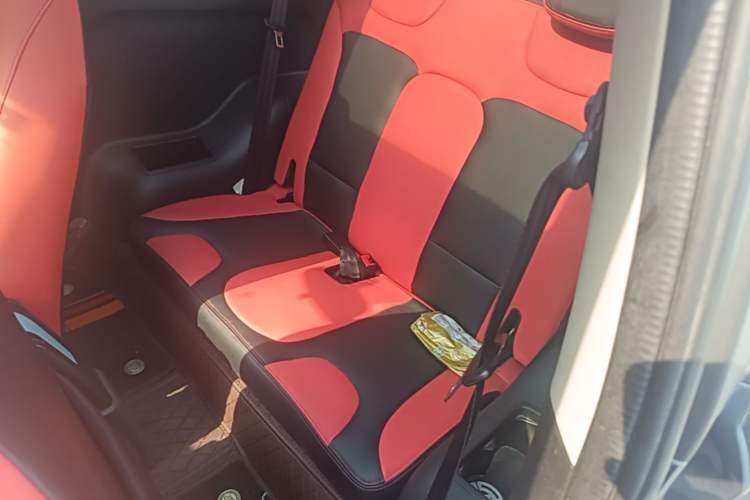Used Chery QQ Little Ant 2021 150 000 Yuan "Ant Fan" Edition New Ant Xuan Version Lithium-NMC Battery Left Rear Seat
