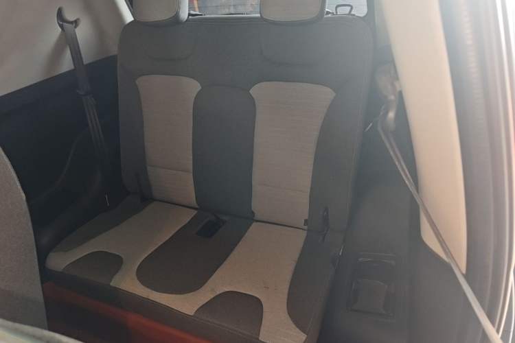 Used Chery QQ Little Ant 2021 150 000 Yuan "Ant Fan" Edition New Ant Xuan Version Lithium-NMC Battery Left Rear Seat