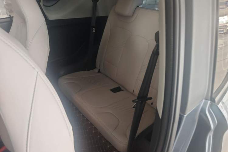 Used Chery QQ Little Ant 2021 200 000 Yuan Ant Fan Edition Energized Version Lithium Iron Phosphate 301 km Left Rear Seat