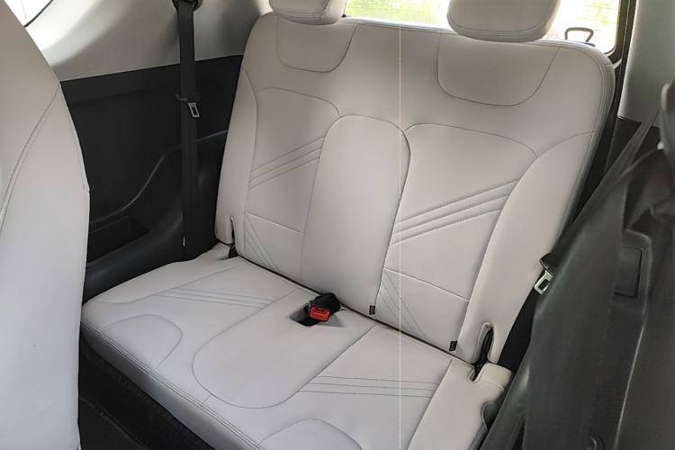 Used Chery QQ Little Ant 2021 200 000-Yuan Ant Fan Edition Talent Version NMC Battery 301 km Left Rear Seat