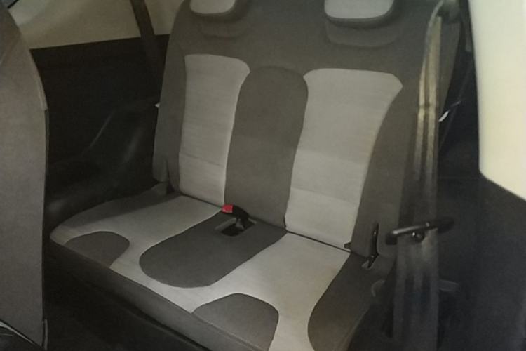 Used Chery QQ Little Ant 2021 200 000 Yuan "Ant Fan" Edition Energized Version NMC Lithium Battery 301 km Left Rear Seat