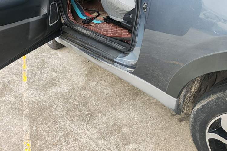 Used Chery QQ Little Ant 2021 150 000 Yuan Ant Fan Edition Ant Trend Version Lithium Iron Phosphate Left Side Sill